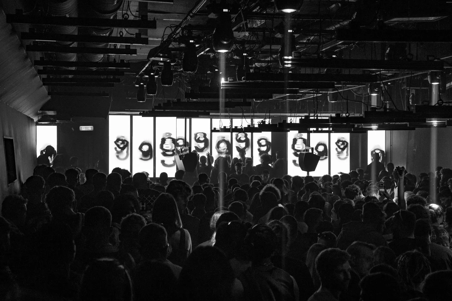 Live Visuals, by Structurals, for Various, 2023 (installation view 16)