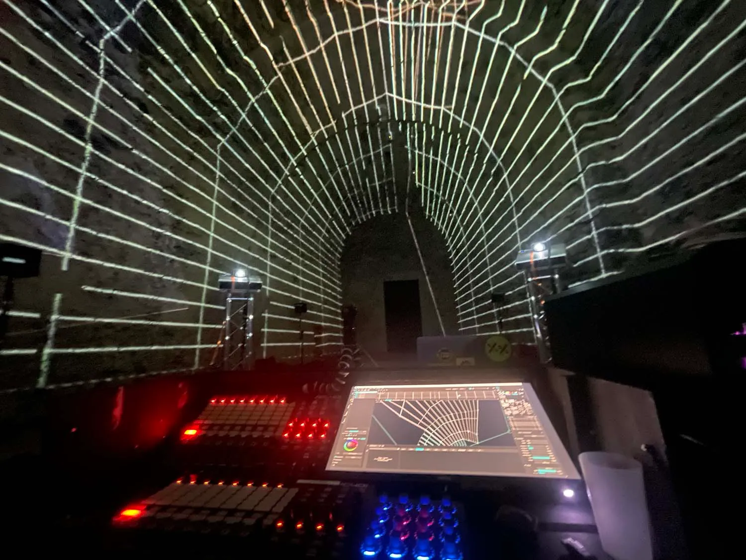 Dimensional Convergence, by Structurals, for Festival La Bâtie, 2022 (work in progress 19)