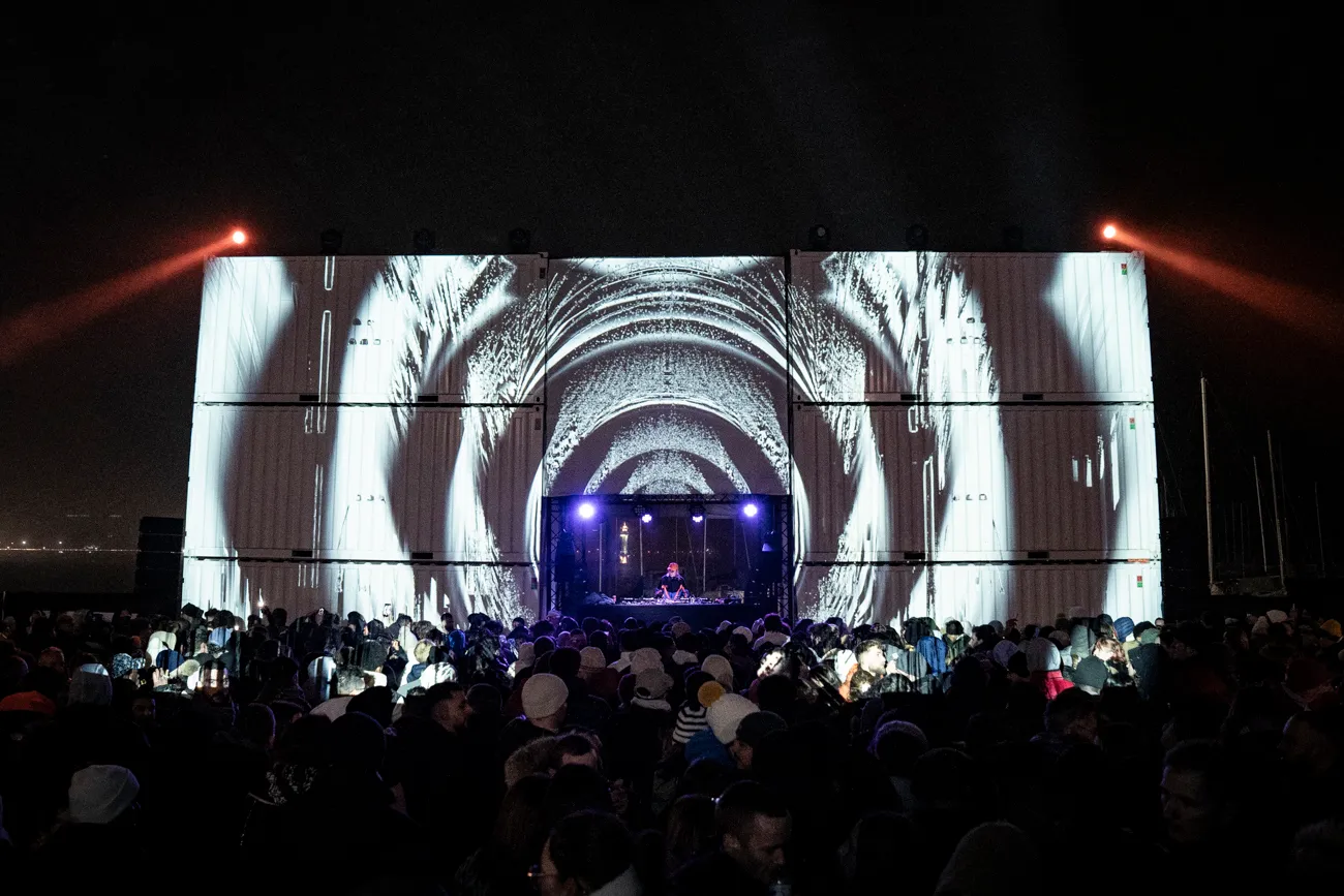 606 - NYE 2024, by Structurals, for City of Geneva, 2025 (installation view 4)