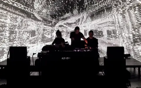 Captures - Live A/V