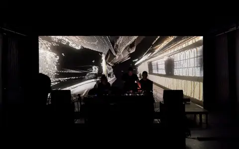 Captures - Live A/V