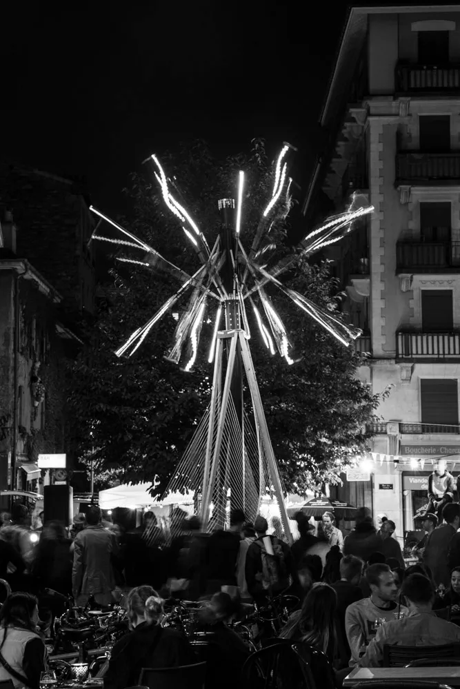 Pissenlight, by Structurals, for BIG Biennale / Grottes Foraines, 2023 (installation view 13)