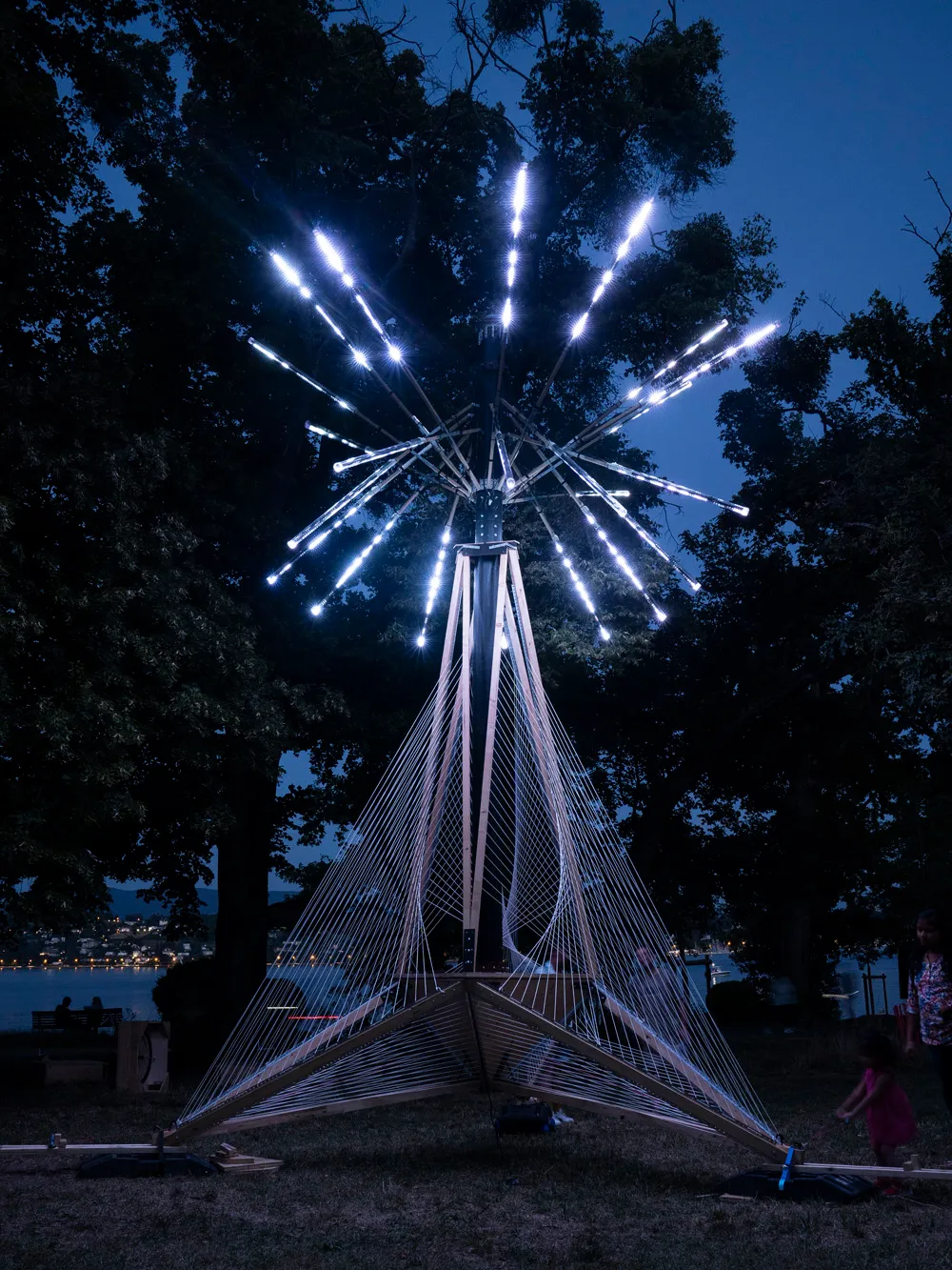 Pissenlight, by Structurals, for BIG Biennale / Grottes Foraines, 2023 (installation view 3)